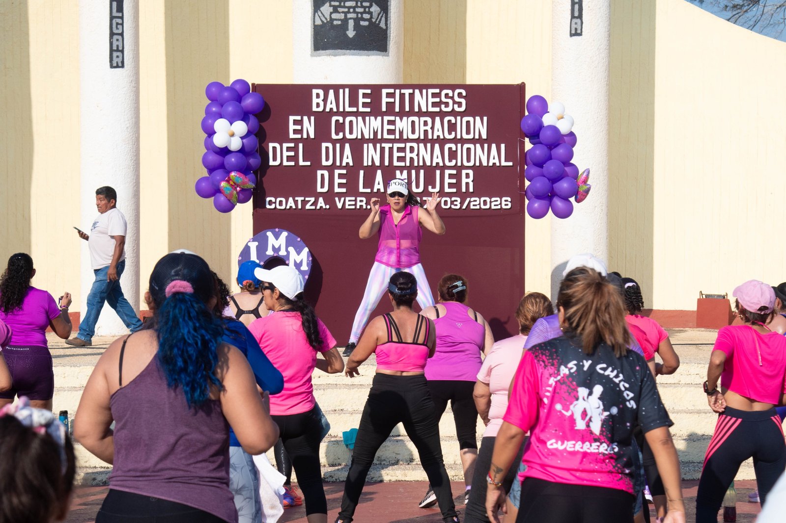 Coatzacoalcos se une en una jornada de energía y bienestar por el Día Internacional de la Mujer