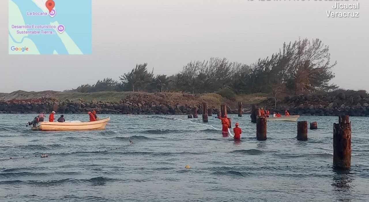 Gobierno de México coordina acciones para atender presencia de hidrocarburo en playas del Golfo de México*