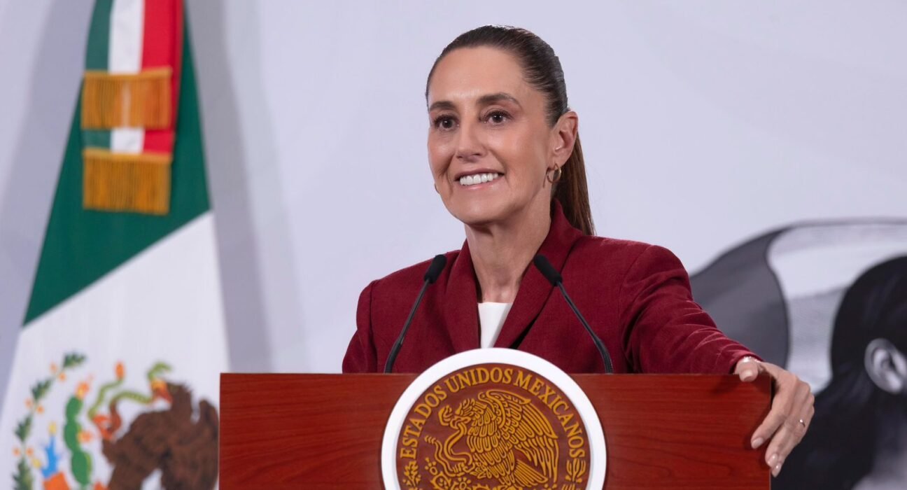 PRESIDENTA CLAUDIA SHEINBAUM ENVÍA AL SENADO INICIATIVA DEL PLAN B DE LA REFORMA ELECTORAL; “VAMOS A SEGUIR INSISTIENDO EN DISMINUIR LOS PRIVILEGIOS”*