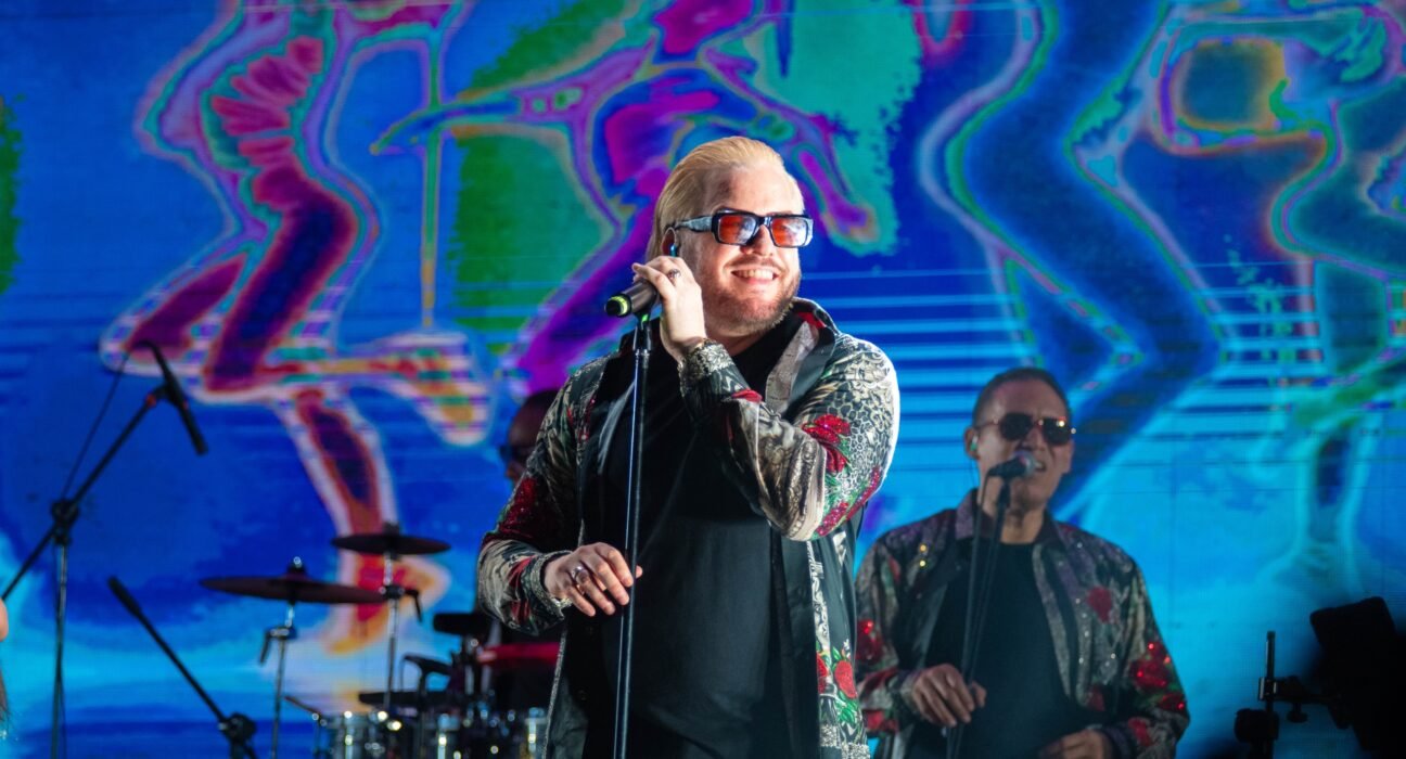 Cañaveral hace bailar y cantar a Coatzacoalcos en la Expo Feria 2026