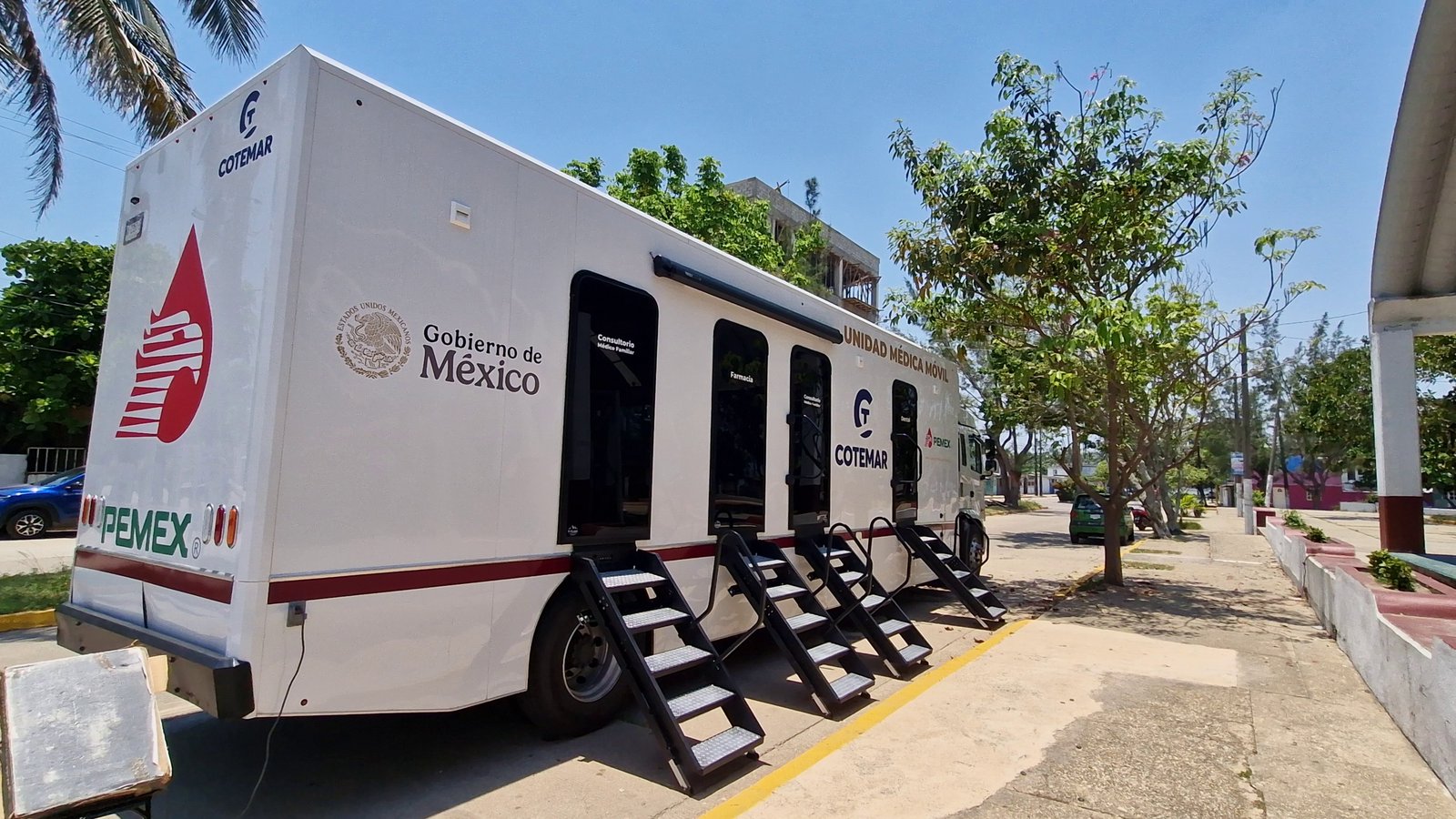 Brinda Unidad Médica Móvil de Pemex atención gratuita en Villa Allende, ejidos y congregaciones