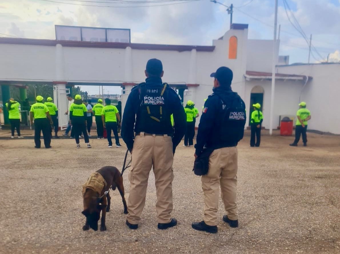 Unidad k9 de la Policía Municipal llevó a cabo exitoso operativo durante Expo Feria Coatza 2026