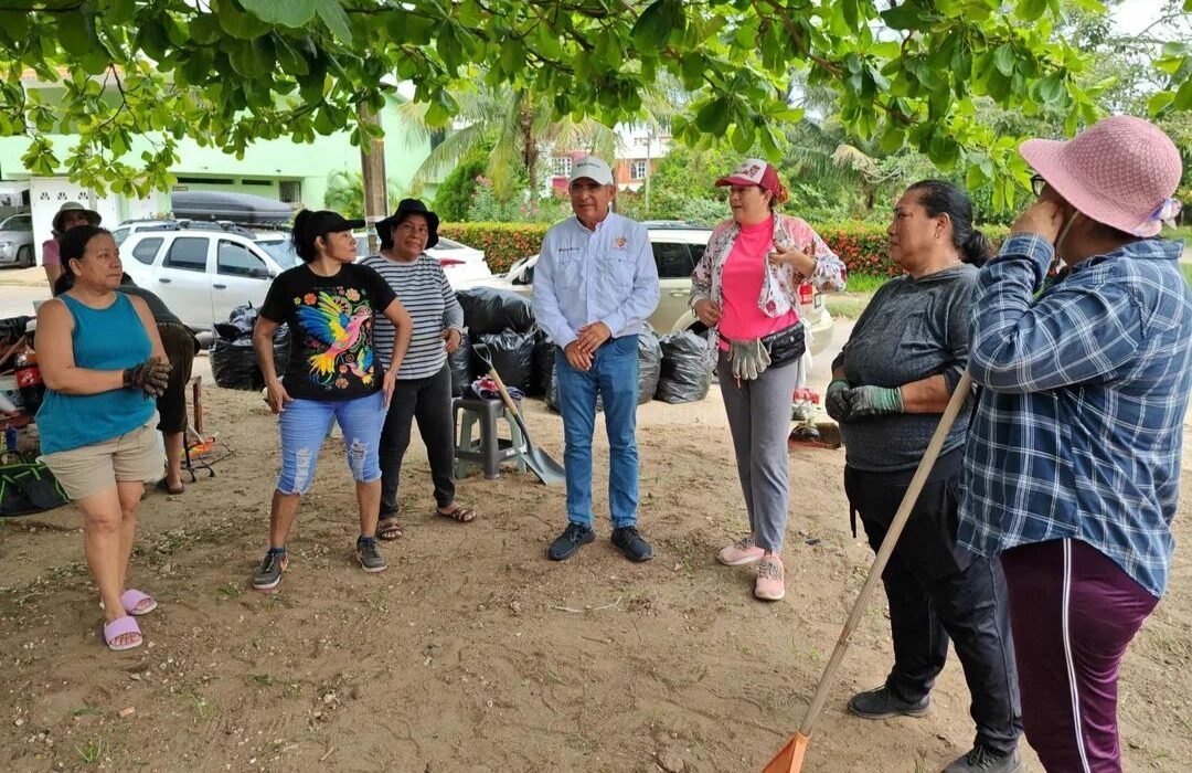 Impulsan rescate de espacios públicos y deporte femenil en Coatzacoalcos
