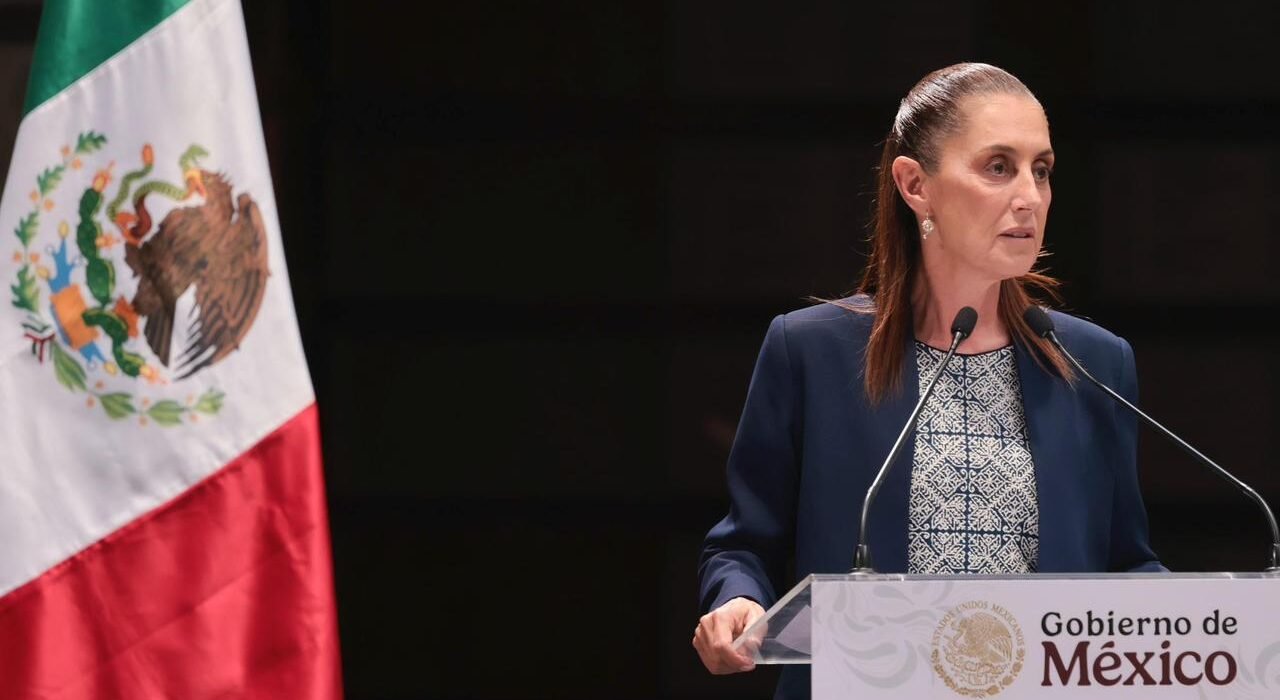 PRESIDENTA CLAUDIA SHEINBAUM ANUNCIA INCREMENTO SALARIAL DEL 9% PARA LAS MAESTRAS Y MAESTROS DE MÉXICO