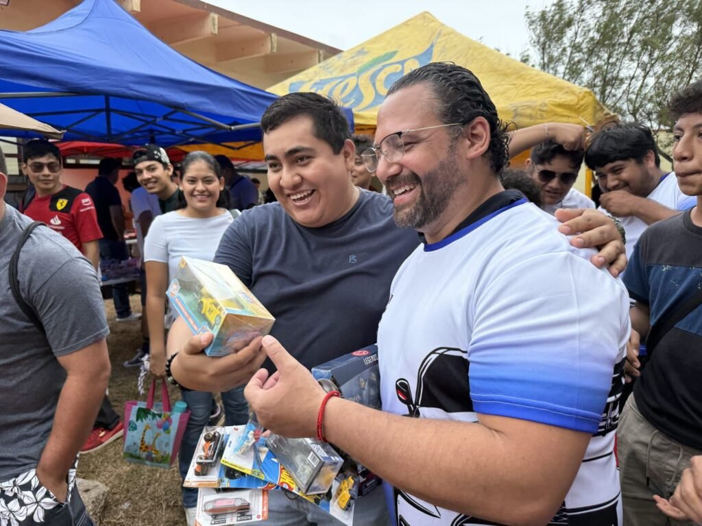 Expo Autos a Escala y Coleccionables fomenta la convivencia familiar en Coatzacoalcos