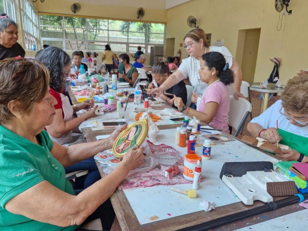 Inscripciones abiertas: cultura, recreación y manualidades en el Centro de Día del Adulto Mayor