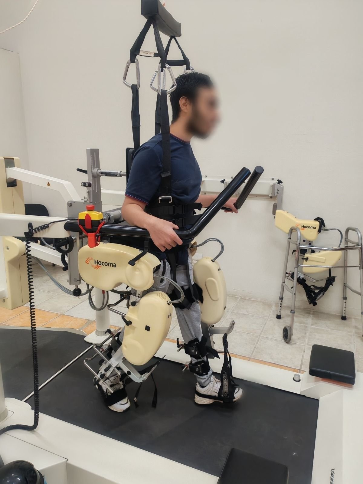 Capacitan a fisioterapeutas del CRIS en el uso del robot Lokomat