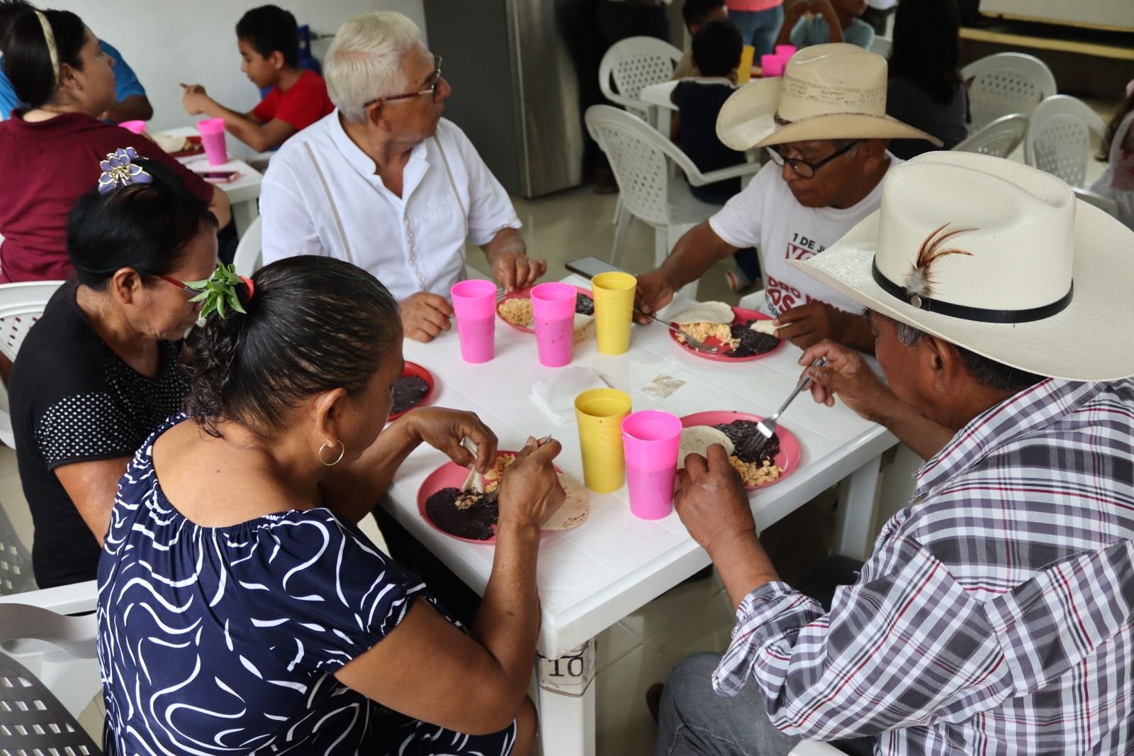                    Cangrejera Dos ya tiene comedor comunitario*