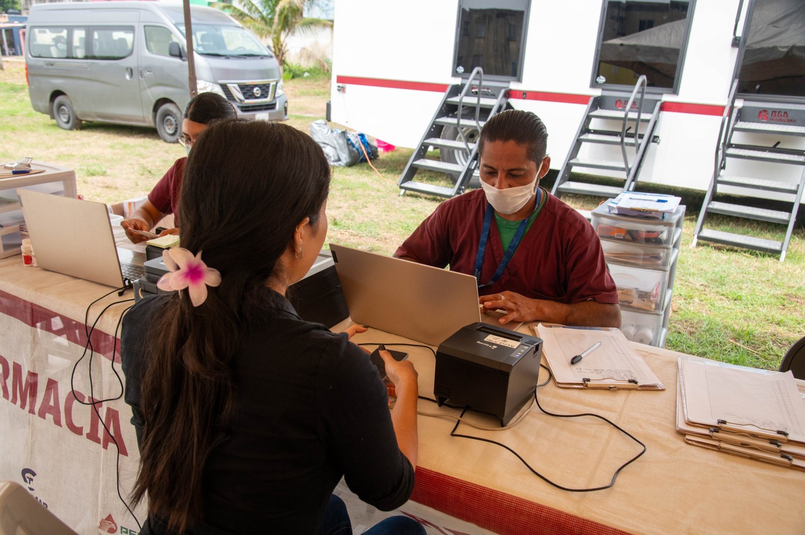 Gobierno de Coatzacoalcos acerca servicios gratuitos de salud a comunidades del municipio