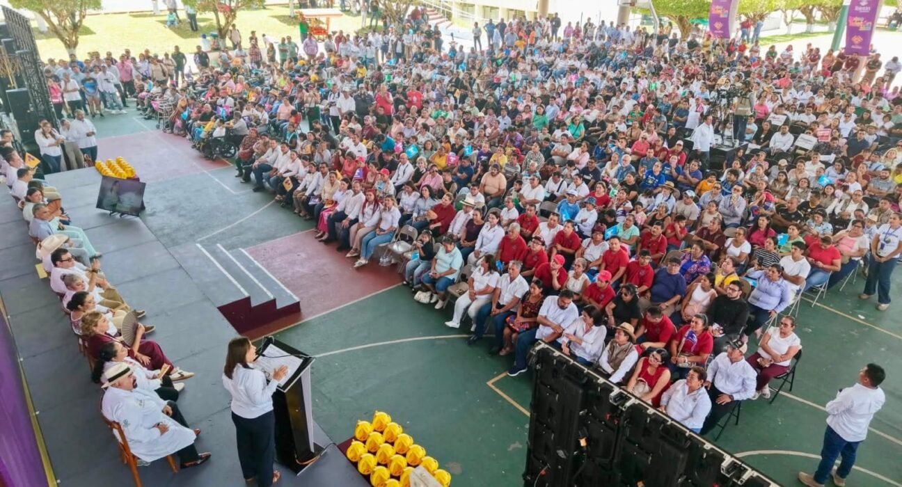 Anuncia Gobernadora construcción del CRIT Minatitlán; convoca al boteo Teletón