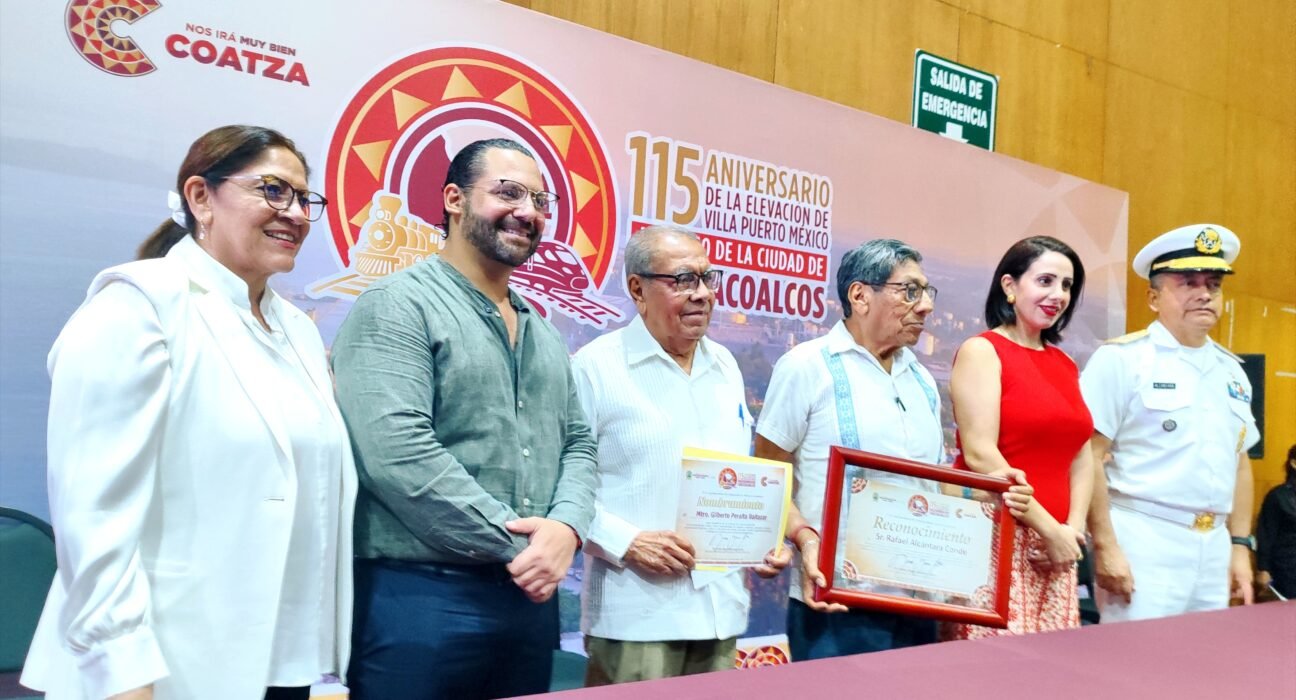 Coatzacoalcos conmemora 115 años de su elevación a ciudad