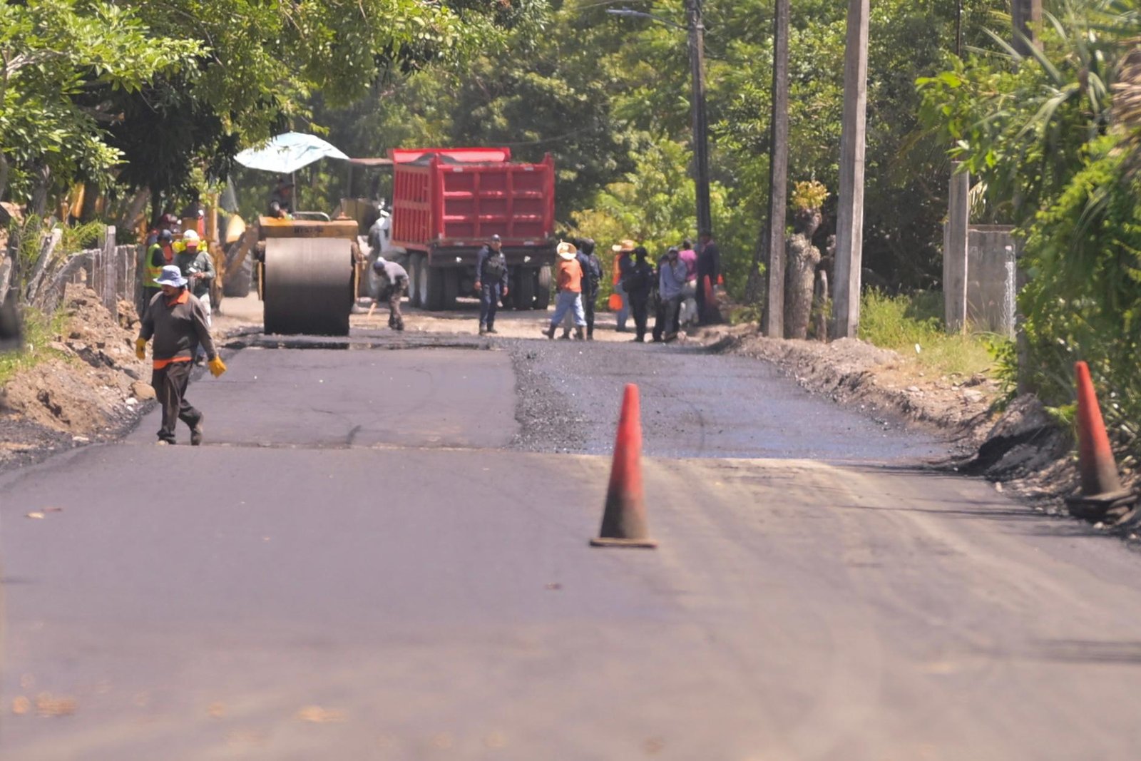 rehabilitación de 22 km del camino Salinas–Los Cántaros
