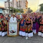 Cierra Coatzacoalcos el verano con papalotes, esculturas de arena y música del Súper Grupo Juárez