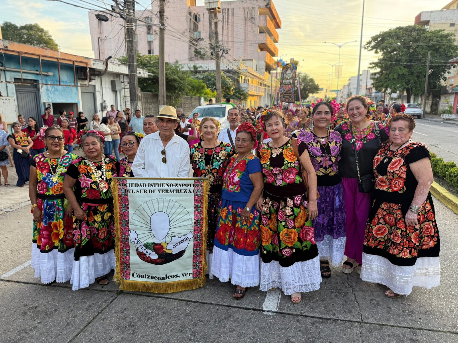 Cierra con éxito “Coatza Vive el Verano” con masiva asistencia y saldo blanco