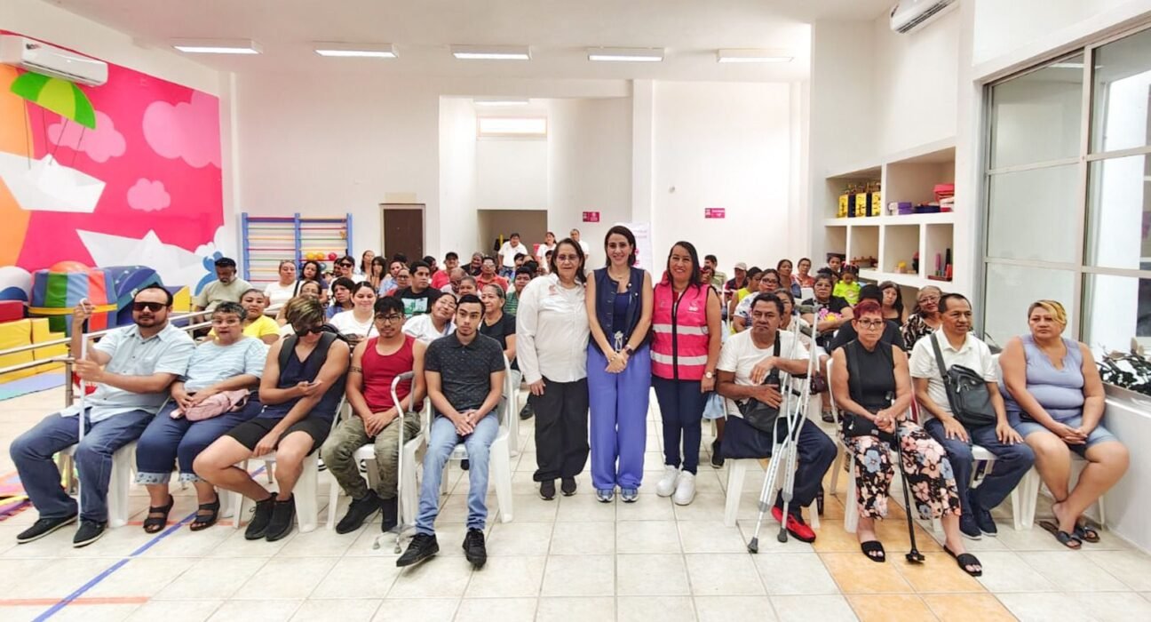 DIF Coatzacoalcos entrega 61 Credenciales Nacionales de Discapacidad