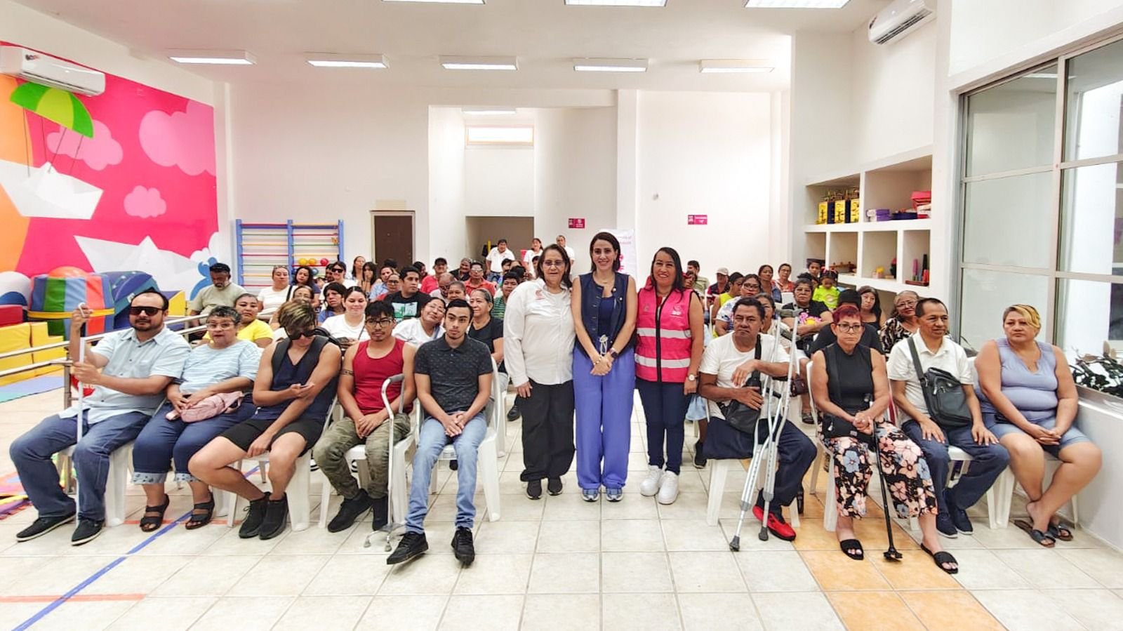 DIF Coatzacoalcos entrega 61 Credenciales Nacionales de Discapacidad