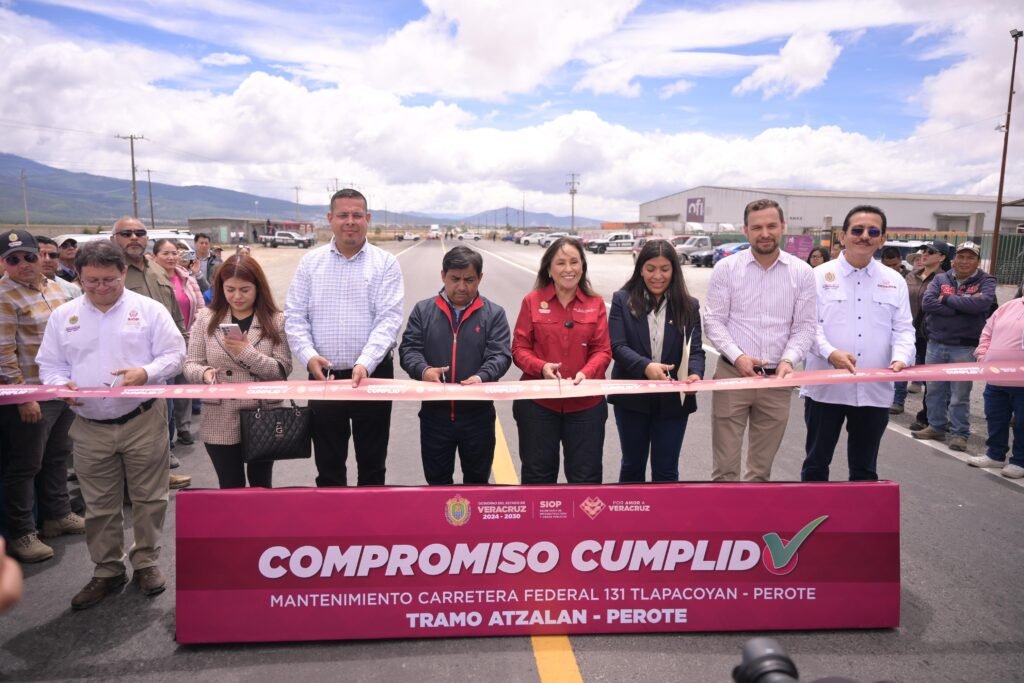 Demanda histórica atendida: Gobierno de Veracruz entrega 25.7 km rehabilitados de la carretera Atzalan–Perote