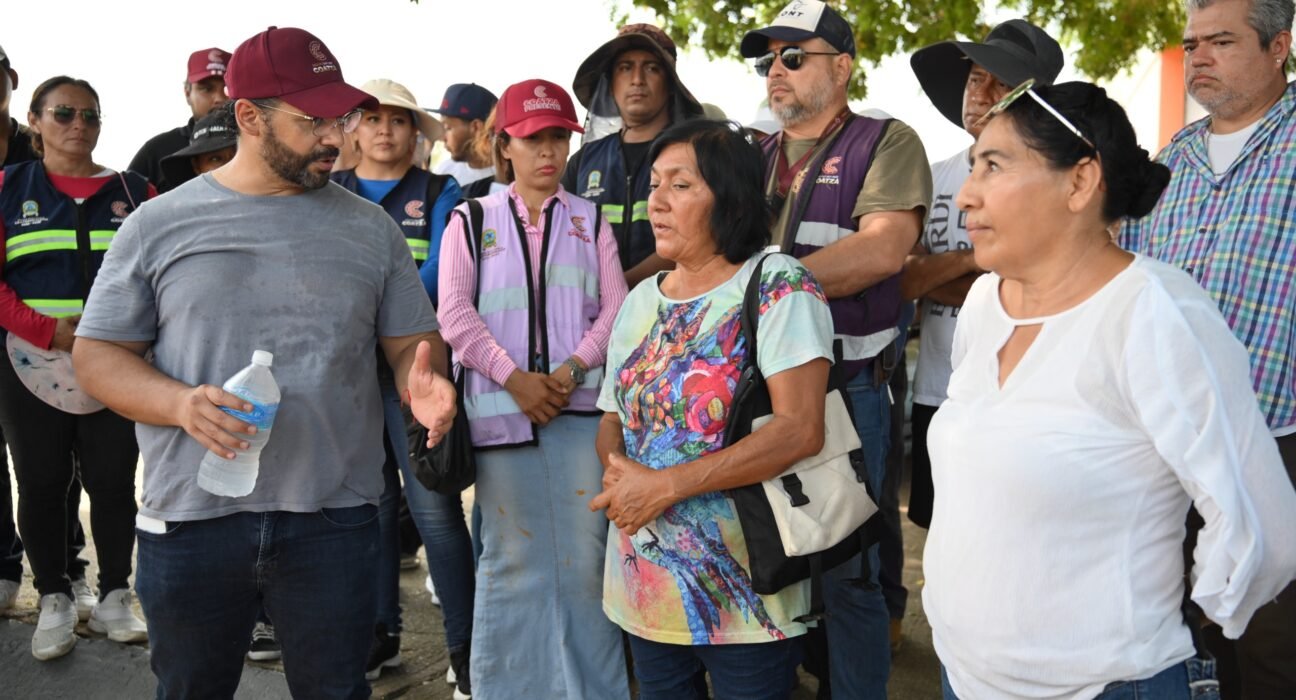 Pedro Miguel Rosaldo García supervisa descacharrización en Ciudad Olmeca y Dunas; proyectan colector pluvial