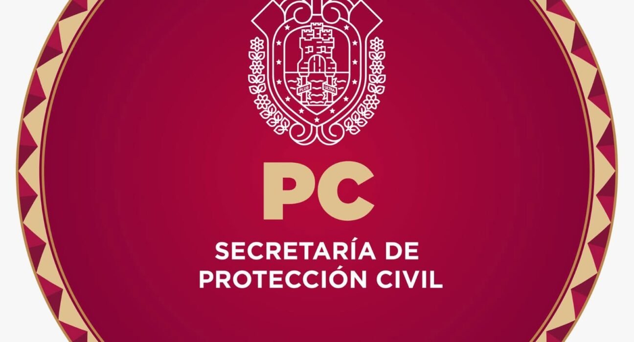 Desfogue controlado de la presa Cerro de Oro, este martes en el Papaloapan